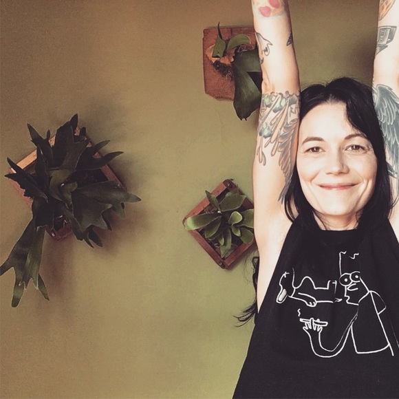 Meet your Posher, Chris - Picture 1 of 1